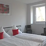 Hotel Zwischen Den Seen 2*