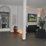 Hotel Zwischen Den Seen