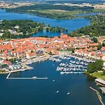 Zwischen Den Seen Hotel