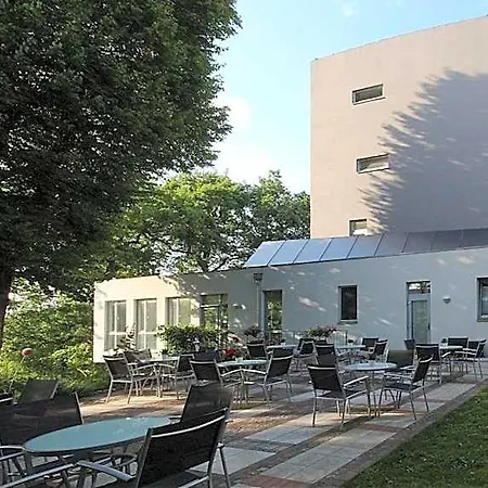 Hotel Zwischen Den Seen 2*
