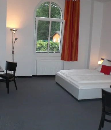 Zwischen Den Seen Waren (Mueritz)
